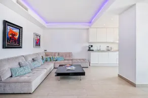 Amazing First Beach Line Apartment in Cabopino Marina - Image 5