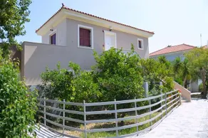 Tsipouri Gorgona - Image 2