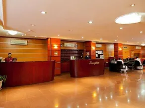 Grand Hotel Doha - Image 3