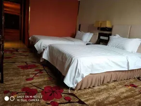 XinShun Hotel - Image 5