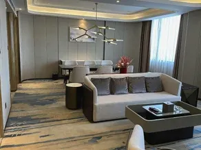 Yangtse River Hotel - Image 2