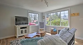 Netarts Cozy Coastal Cottage W/Deck Near Portland! - Image 5