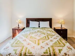 The Hollywood Madonna Apartment - Image 2