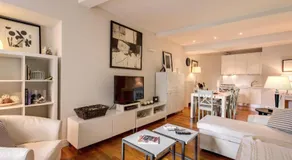 Trevi Chic Apartment - Image 5