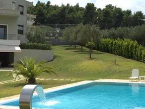 Possidi Hiliadou - Image 2