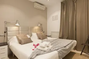 Apartament Colon Bcn 130 mts 2 Dormitorios Port Vell - Image 4