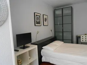 Madrid Studio Apartments - Image 4