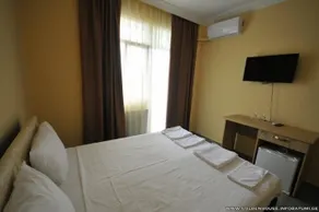 Hotel Golden House - Image 3