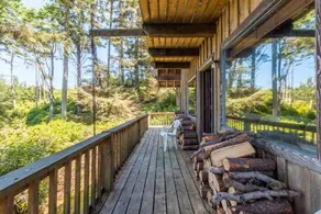 Uncle Jim's Cabin - Image 3
