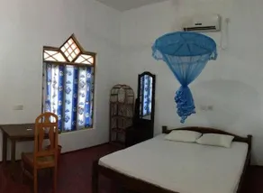 Sea Rock Beach Hotel - Image 4
