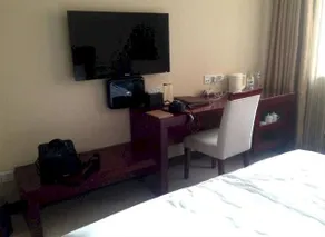New Yannan Hotel - Image 3