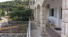 Lux Apartments - Image 4