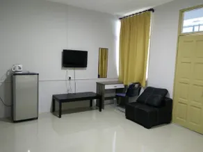 Js&K Homestay - Image 5
