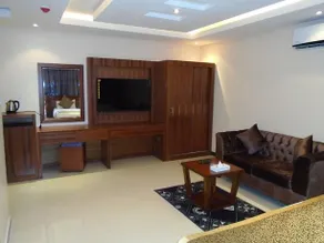 Sweet Homes - Image 5