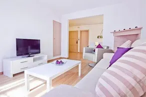Lavander - Image 4