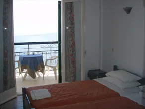 Hotel Loutrouvia - Image 3