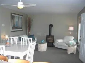 Queensland Beach House - Image 5
