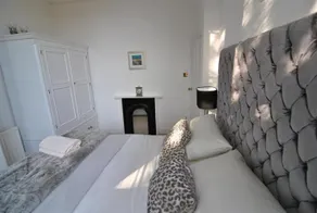 Accommodation Windsor Ltd - Osborne Road 23 - Image 3