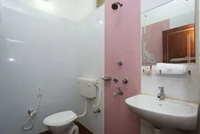 OYO 3066 D2 Holiday Inn Puri - Image 4
