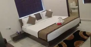 Red Carpet Hotels by Oyo Rooms - Image 4