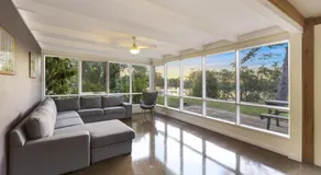 Bluff View River House - Stunning Riverfront - Image 5