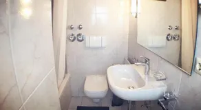Workers Apartment- three room apartment with kitchen and wifi - Image 3