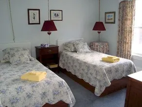 Campbell House Weston B&B - Image 3