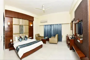 Hotel Shiraz Regency - Image 3