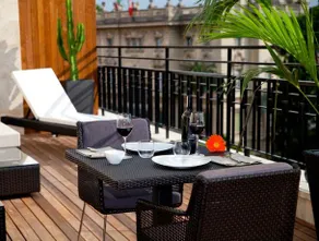 BERG LUXURY HOTEL - Image 2