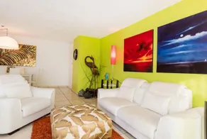 Luxury Retreat by the Sea - International Vacation Rental - Image 4