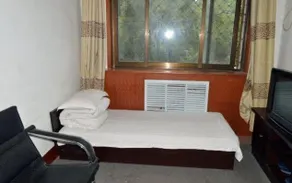 Xinhua Hotel - Image 5