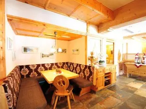 Burghotel Alpengluhn - Image 3