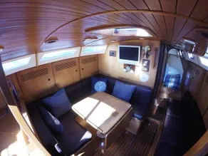 Vahine - Vagabond 33 sailboat - Image 4