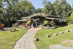 Lake In Wood Camping Resort - Image 3