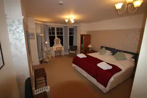 Woodlands Bed and Breakfast - Image 4