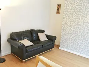 Irvine House Serviced Accommodation - Image 5