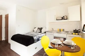 Finding My Palace Parkhouse Studios - Image 2