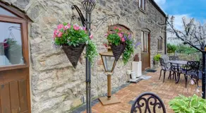 2 Dolwen Farm Shop - Image 2