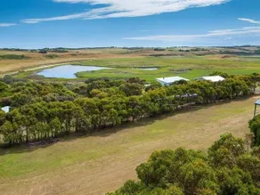 The Great Escape Holiday House - Image 2