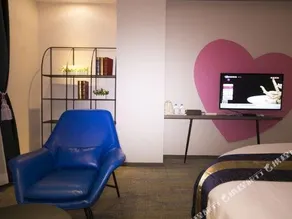 Ballantines Hotel - Image 3