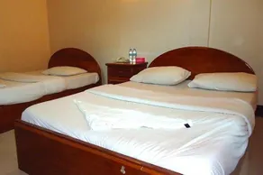 L-S Guest House - Image 5