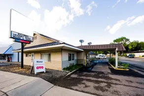OYO Riverside Inn John Day OR - Image 5