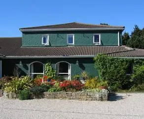 Danny Minnies Country House - Image 2