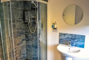Winston Hill Guest House - Image 3