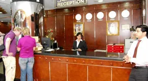Dubai Palm Hotel - Image 3