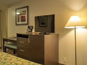 Ramada by Wyndham Lindsay - Image 5