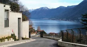 Green & Lake Home - Image 2