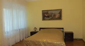 Classic Apartments Chernivtsi - Image 2