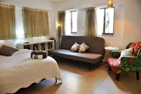 B House - Image 3
