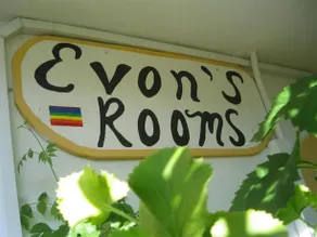 Evon's Rooms - Image 4